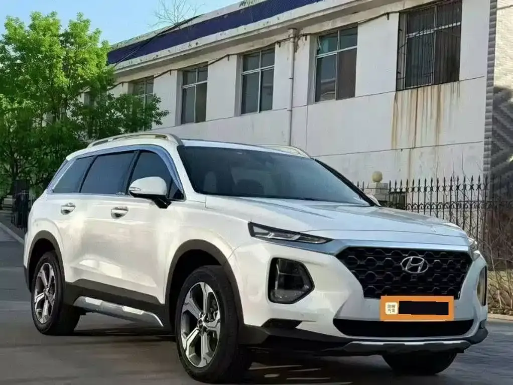 Hyundai Santa Fe — фото 5