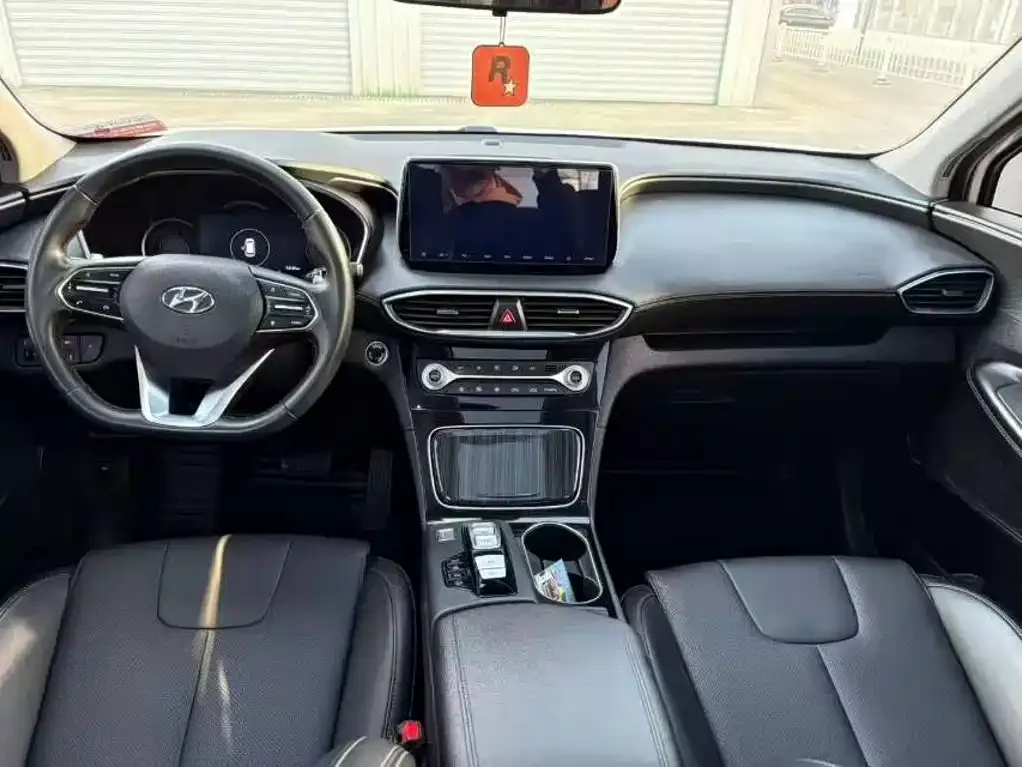 Hyundai Santa Fe — фото 2