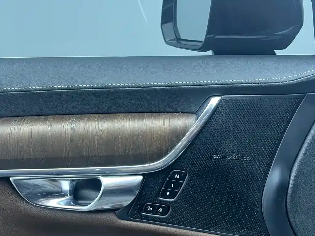 Volvo S90 — фото 9