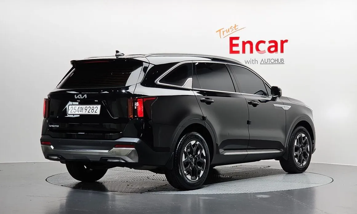 Kia Sorento — фото 5