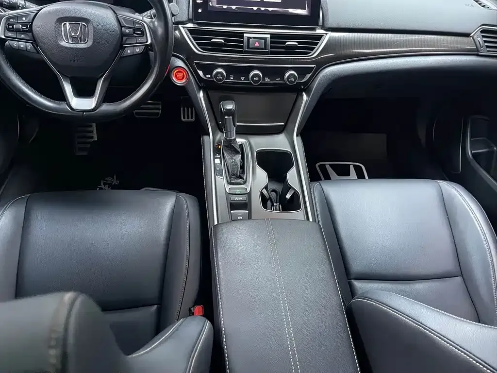 Honda Accord — фото 4