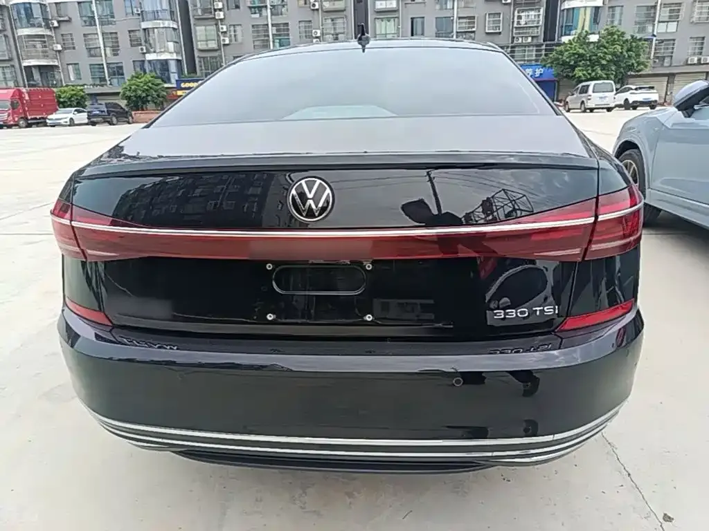 Volkswagen Passat — фото 4