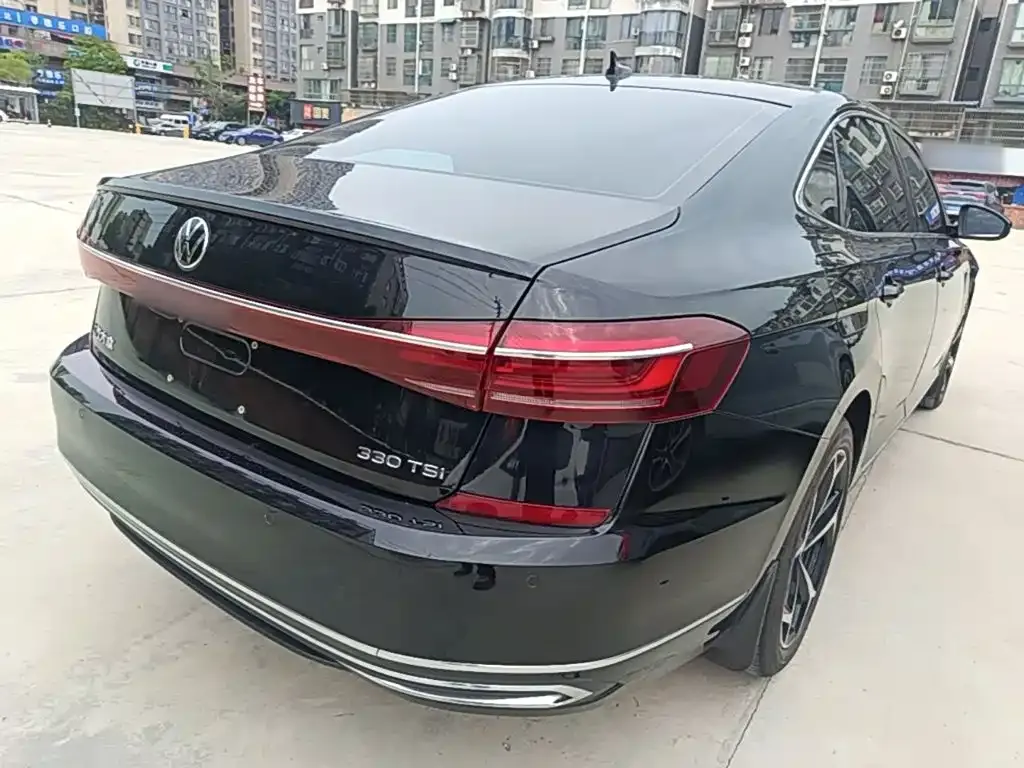 Volkswagen Passat — фото 9