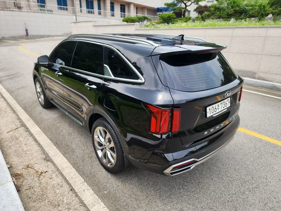 Kia Sorento — фото 7