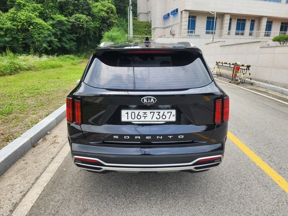 Kia Sorento — фото 6
