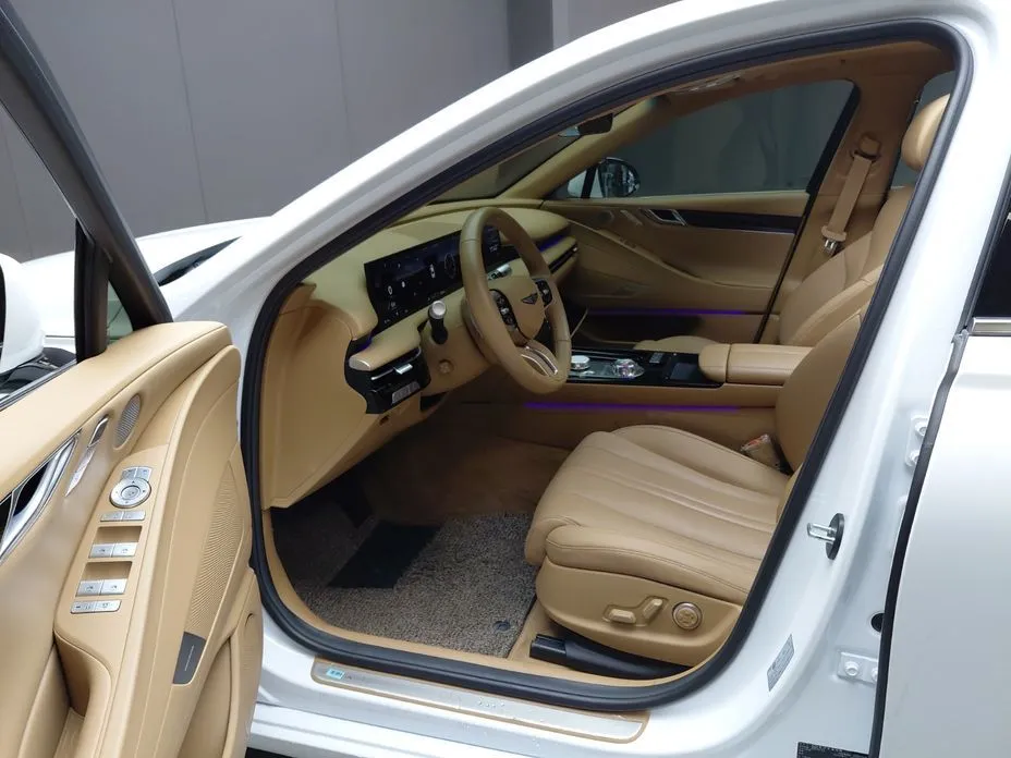 Genesis G80 — фото 10
