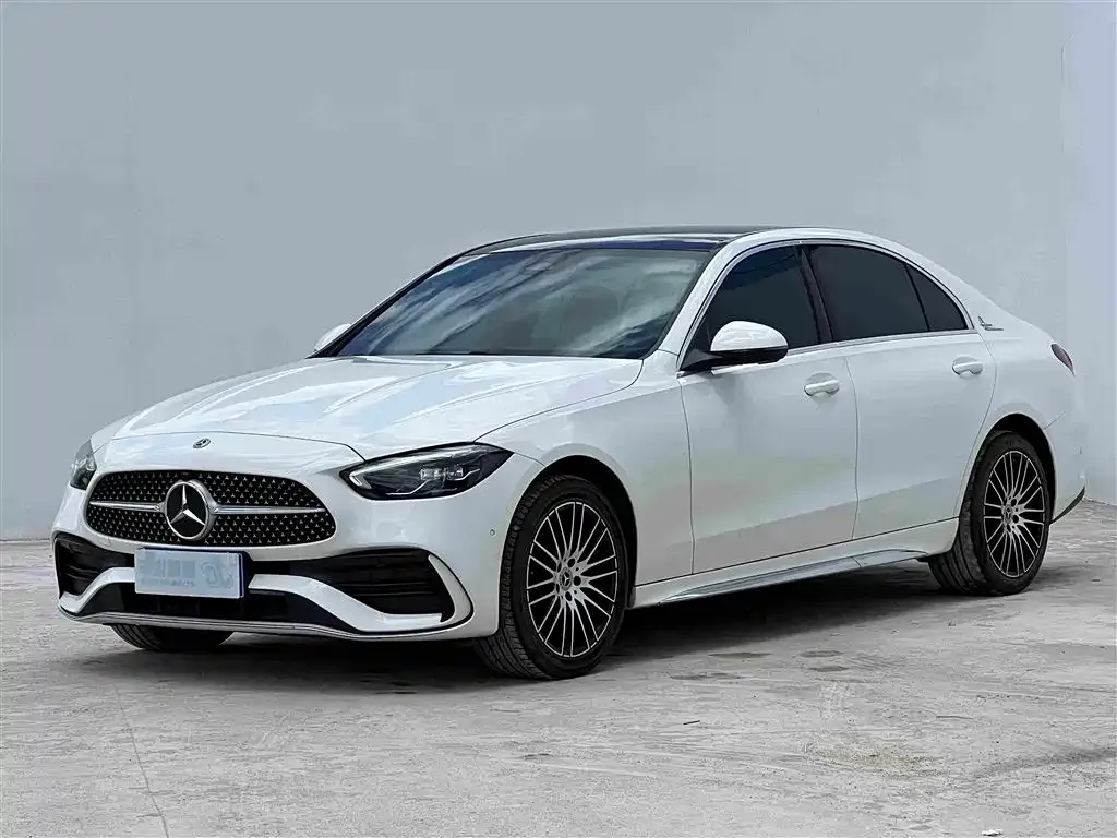 Mercedes-Benz C-Class — фото 1