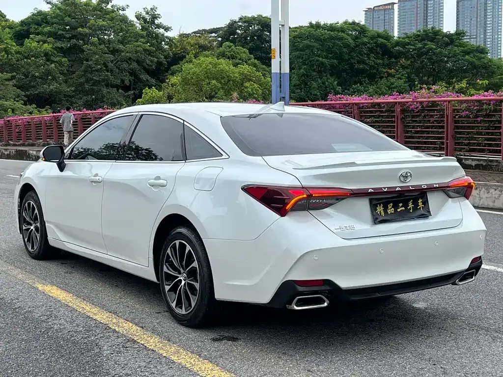 Toyota Avalon 2024 из CN, фото 9