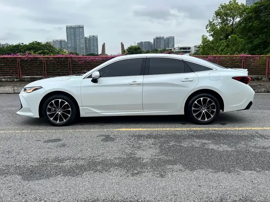 Toyota Avalon 2024 из CN, фото 4