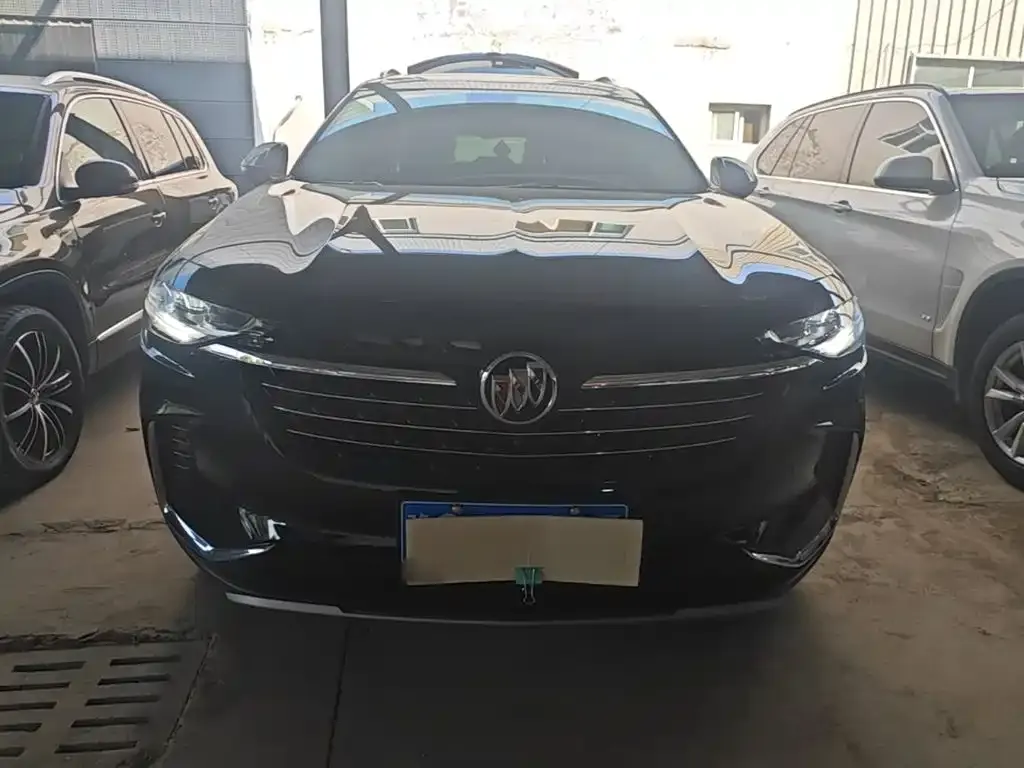 Buick Envision Plus — фото 9