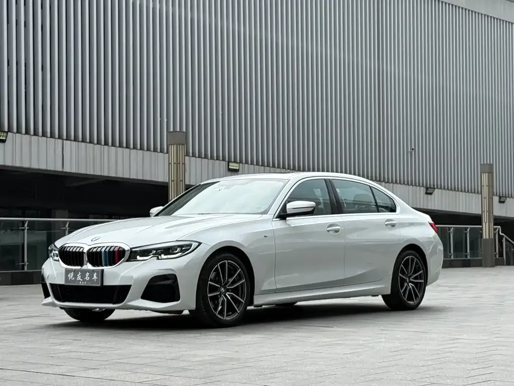 BMW 3 Series — фото 1