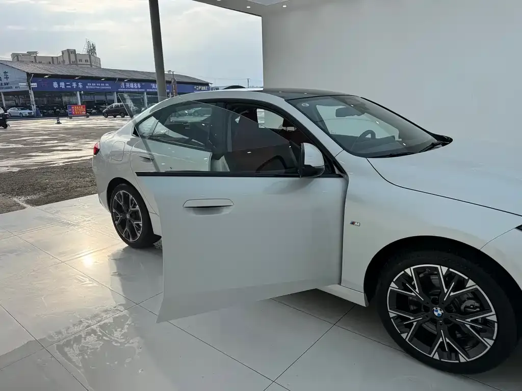 BMW 2 Series 2025 из CN, фото 10