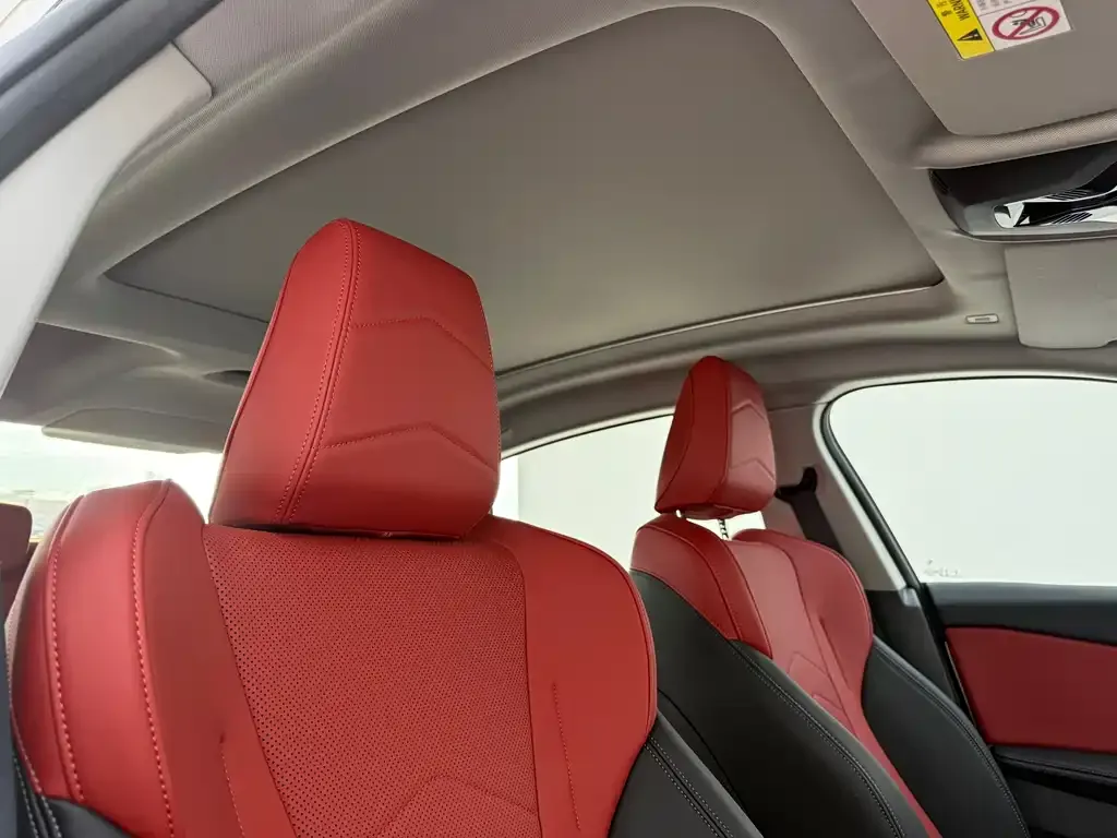 BMW 2 Series 2025 из CN, фото 9