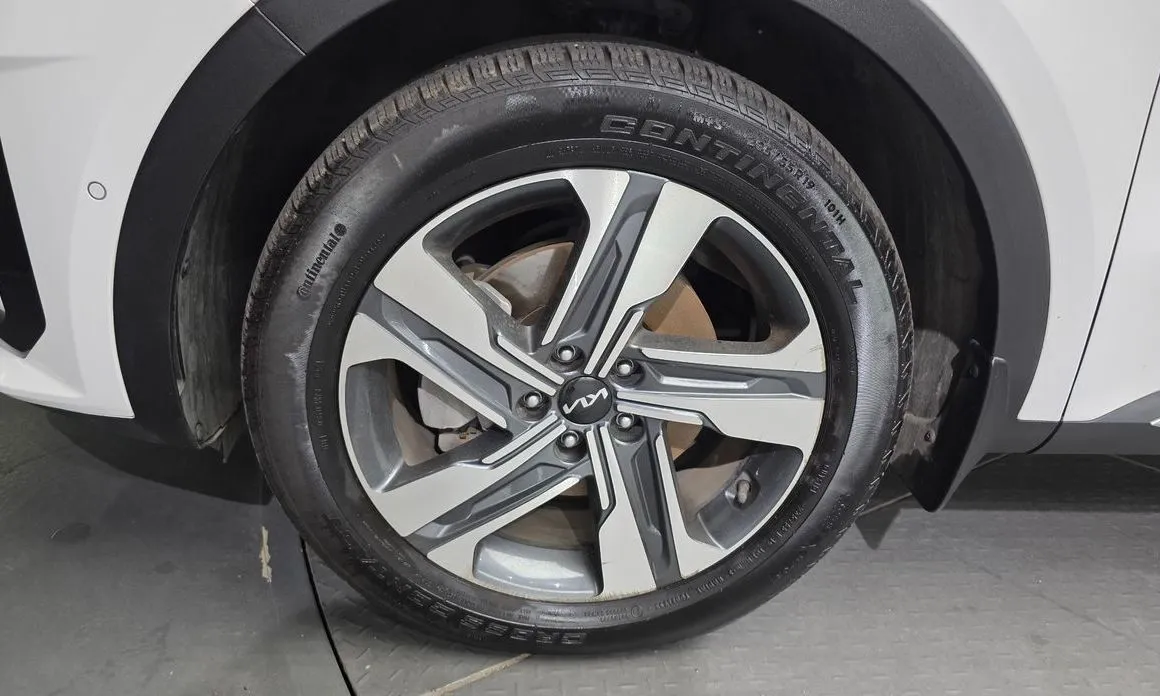 Kia Sorento — фото 9