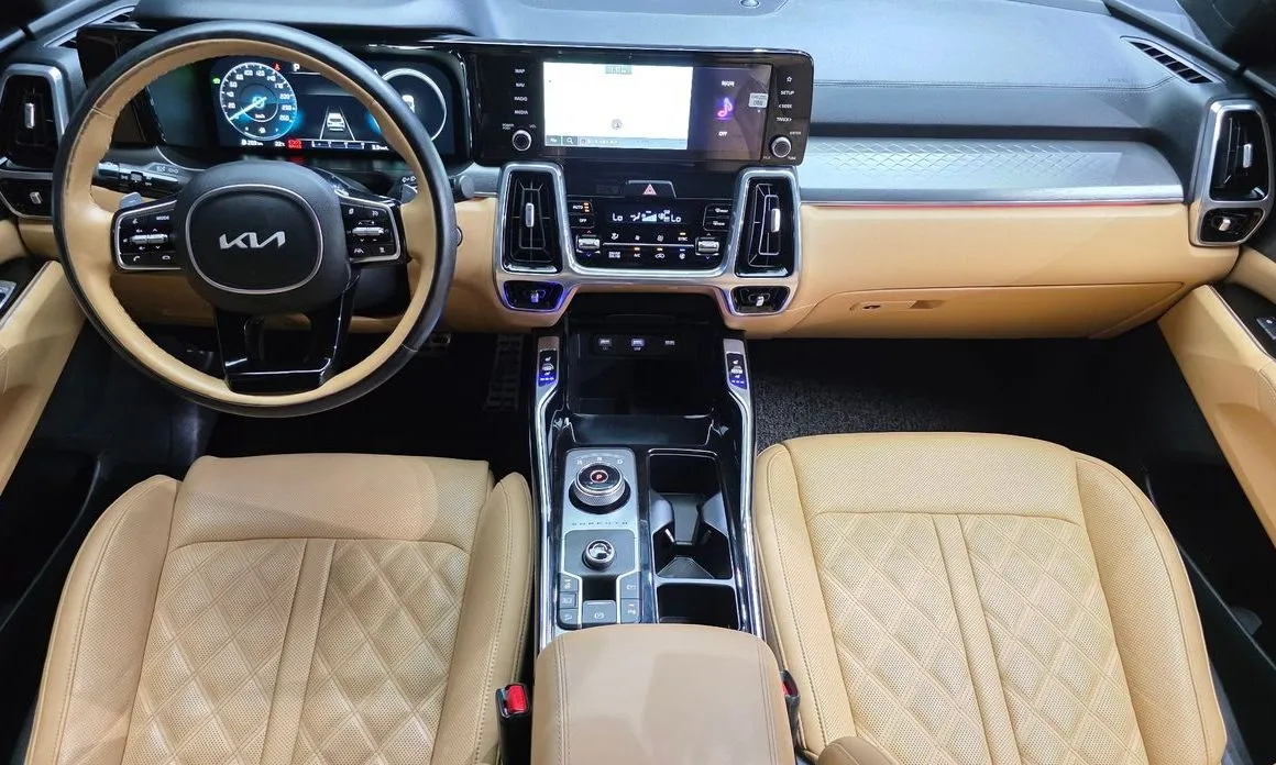 Kia Sorento — фото 8
