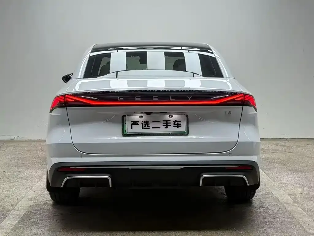 Geely Galaxy L6 — фото 10