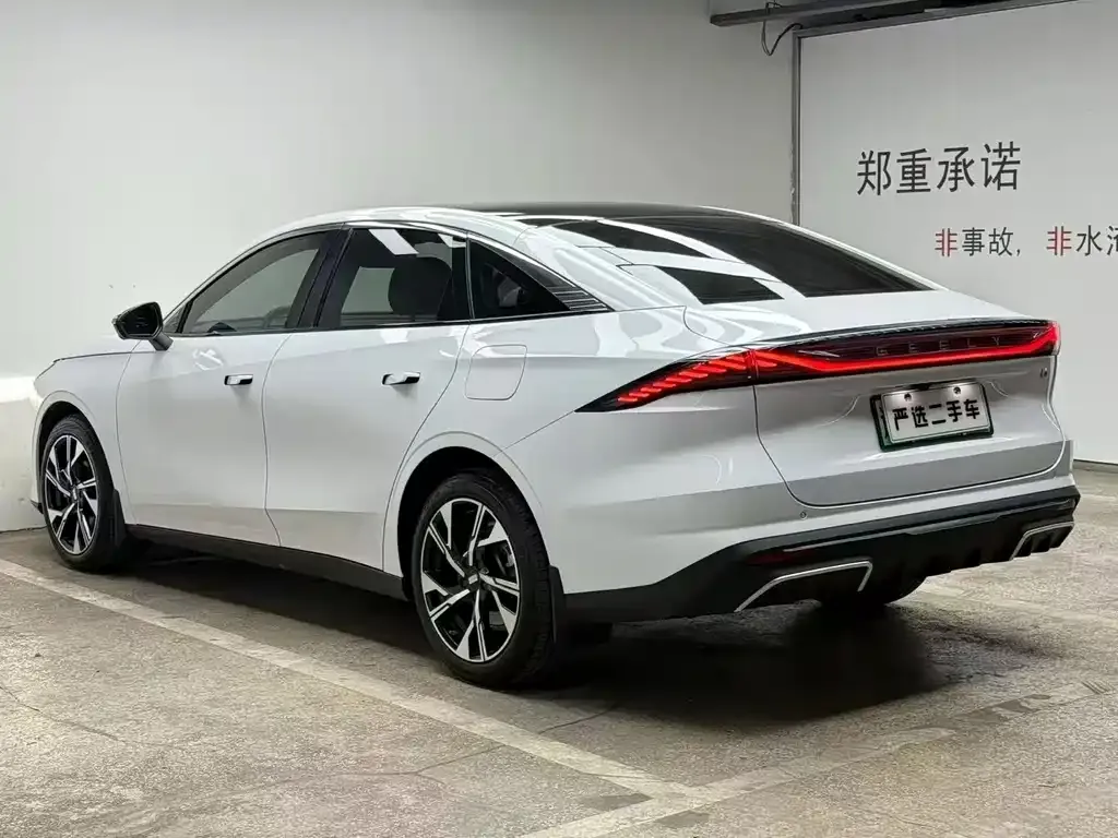 Geely Galaxy L6 — фото 2