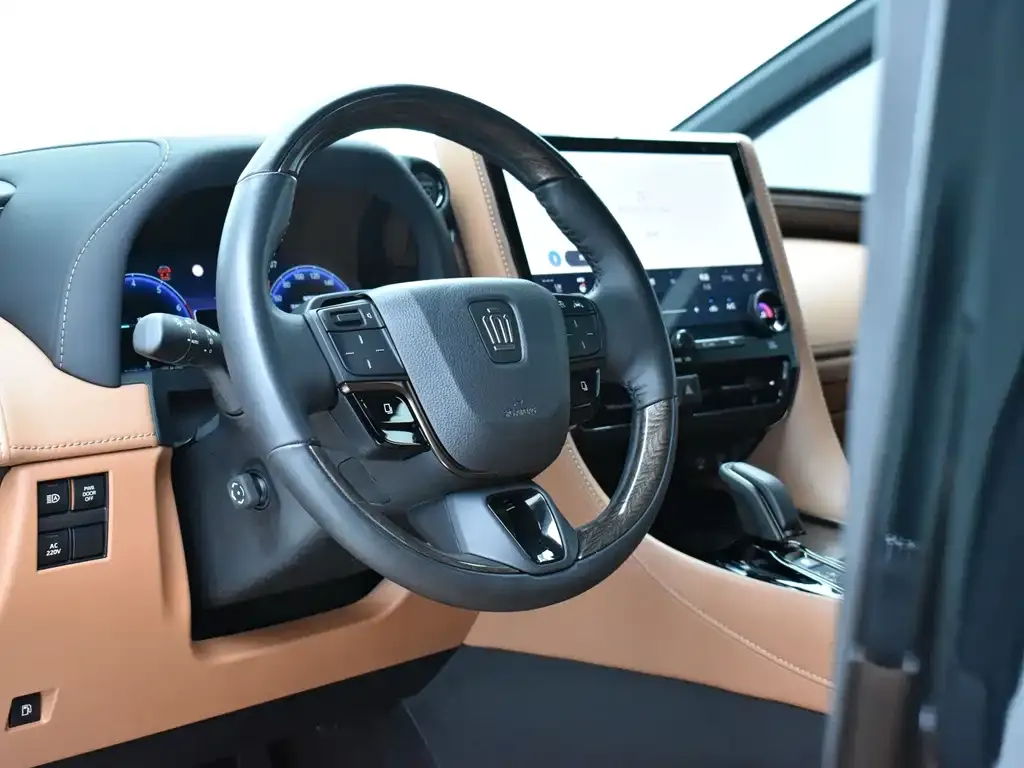 Toyota Vellfire — фото 7