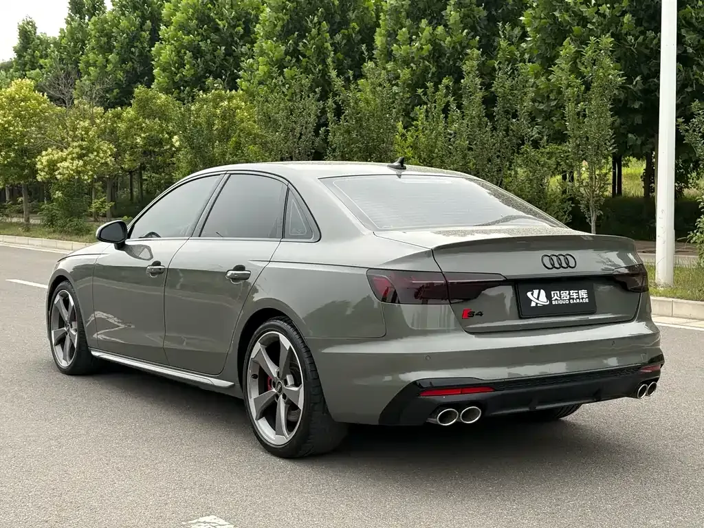 Audi S4 — фото 9