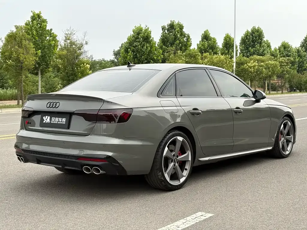 Audi S4 — фото 6