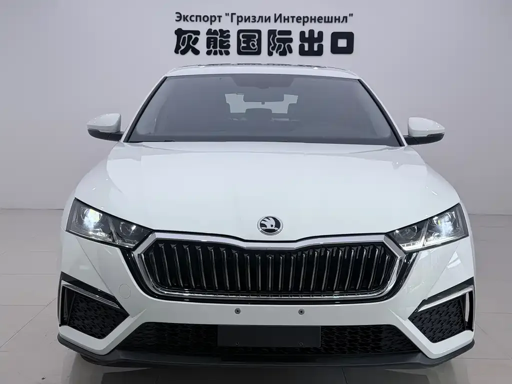 Skoda Octavia — фото 8