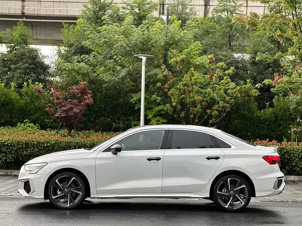 Audi A3 2022 из CN, фото 10