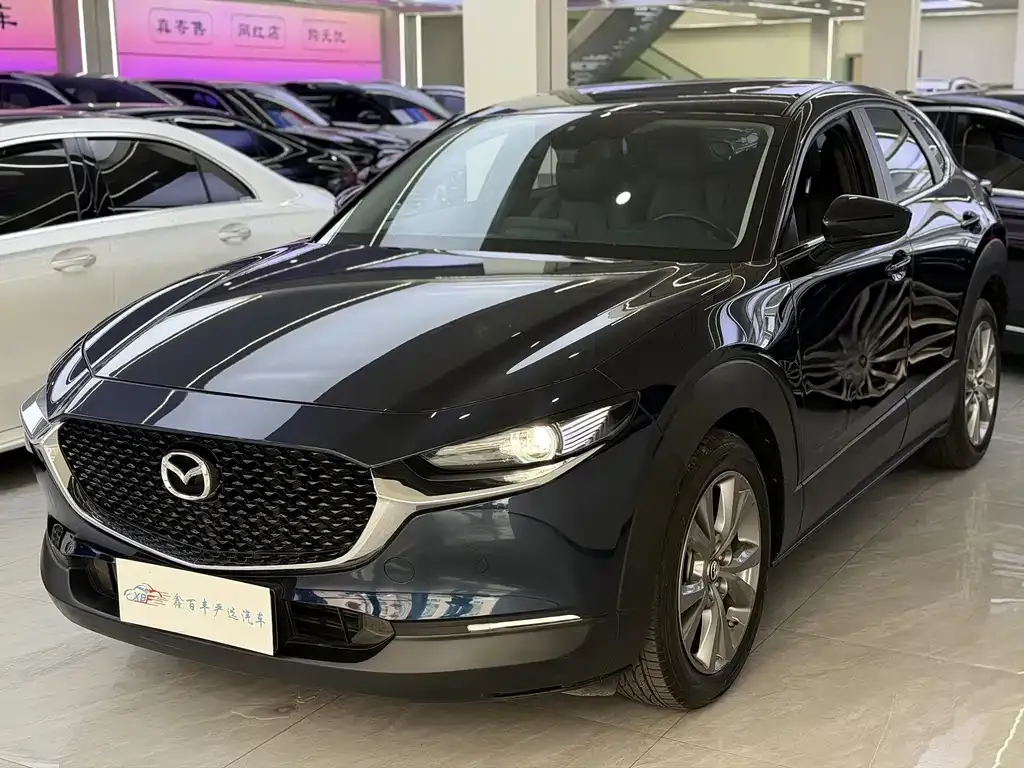 Mazda CX-30 — фото 1