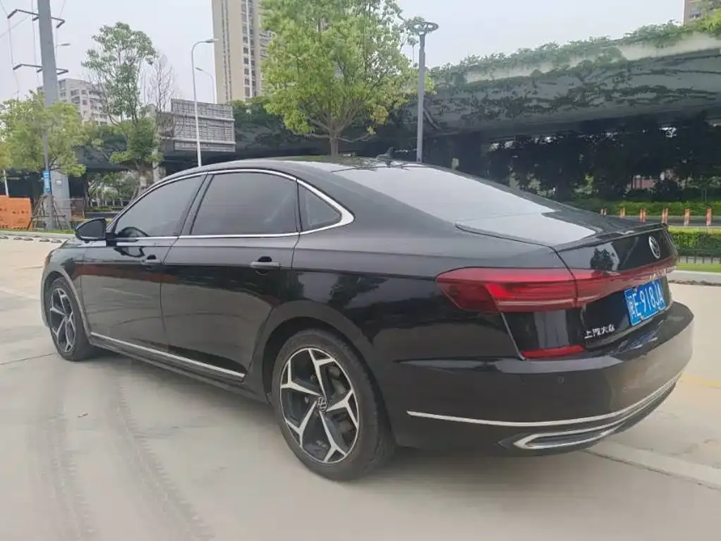 Volkswagen Passat — фото 3