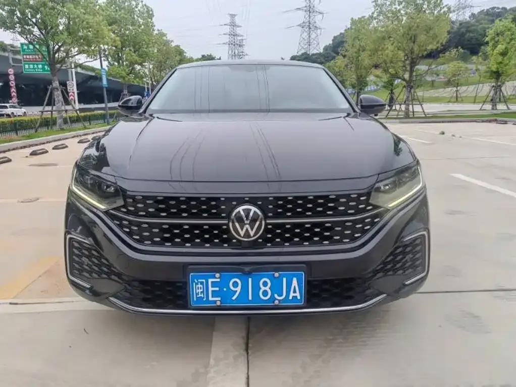 Volkswagen Passat — фото 8