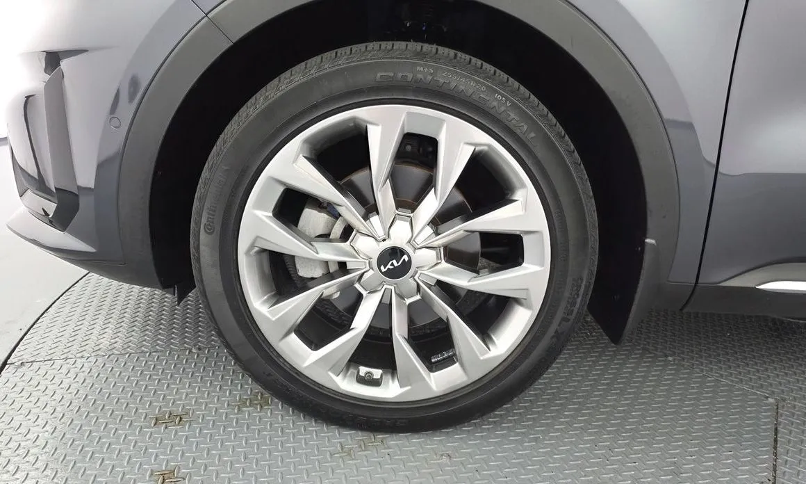 Kia Sorento — фото 9