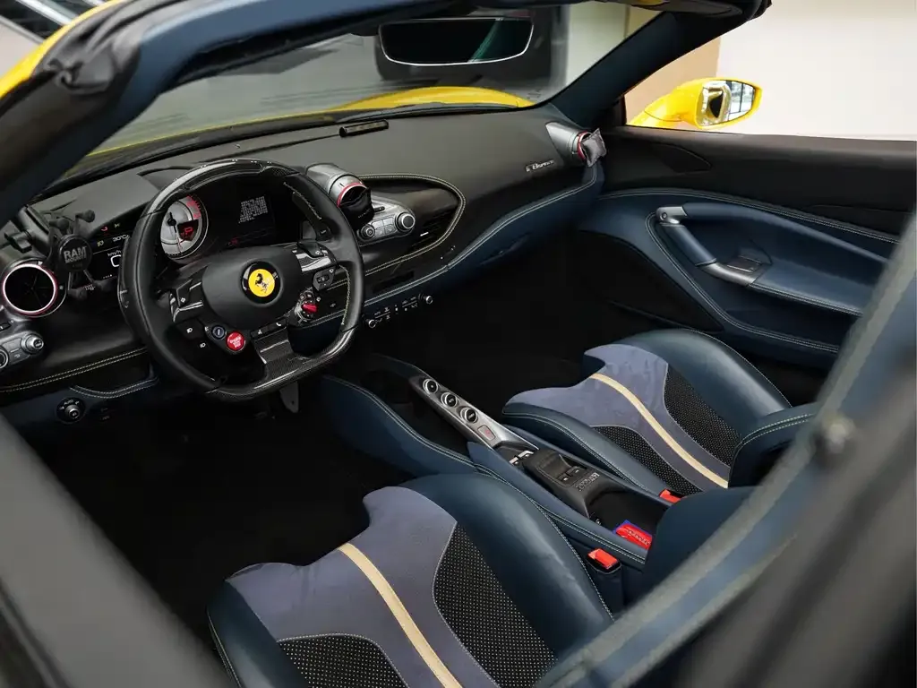 Ferrari F8 — фото 6