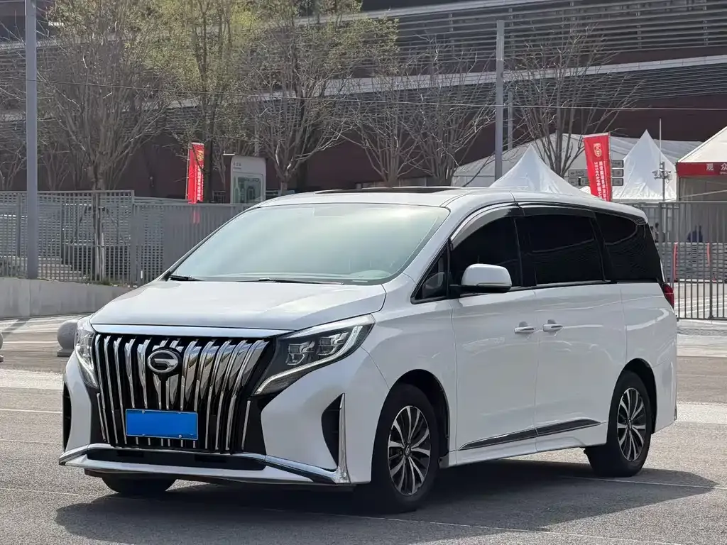 GAC Motor Trumpchi M8 — фото 1