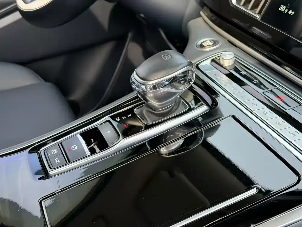 GAC Motor Trumpchi M8 — фото 3