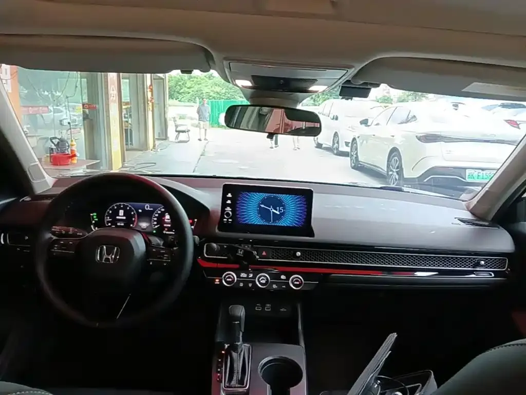Honda Civic — фото 10
