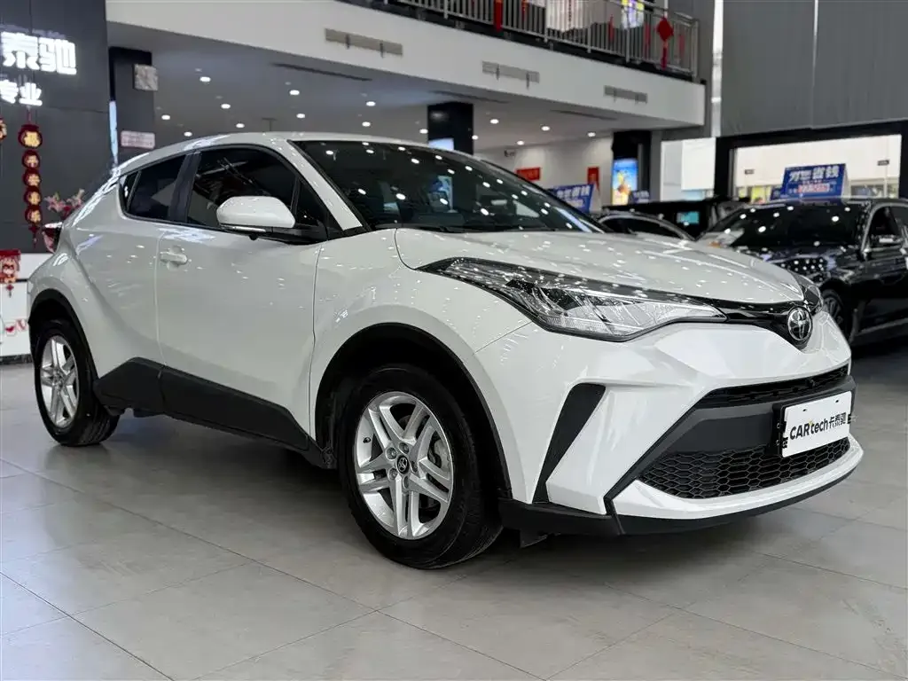 Toyota C-HR — фото 3
