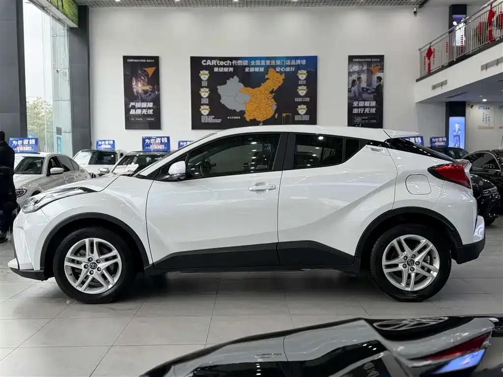 Toyota C-HR — фото 6