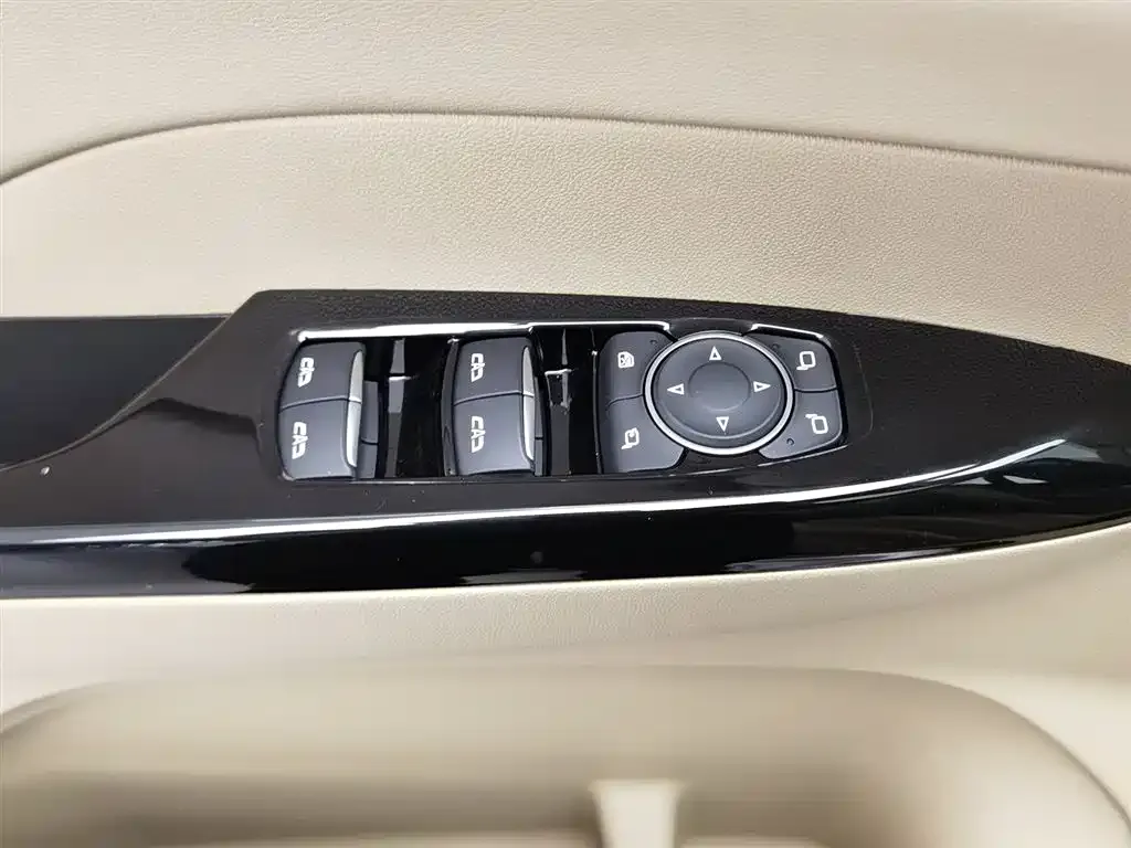 Buick GL8 Hybrid 2025 из CN, фото 7
