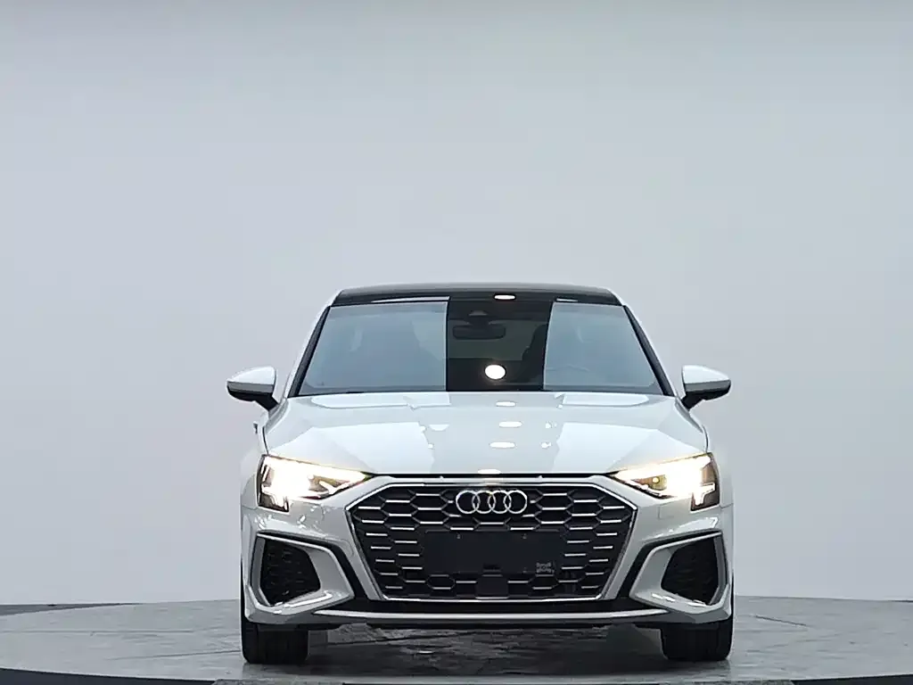 Audi A3 — фото 2