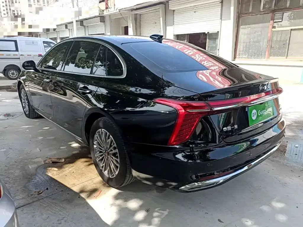 Hongqi H5 — фото 2