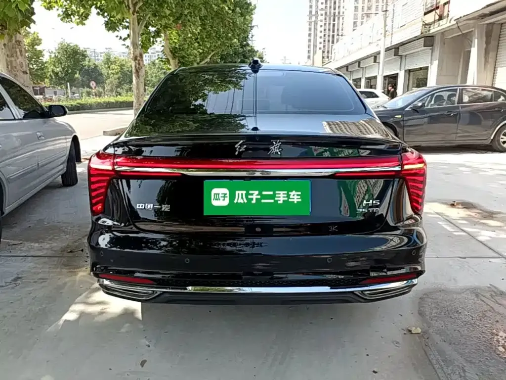 Hongqi H5 — фото 10