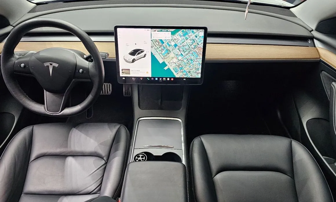 Tesla Model 3 — фото 10