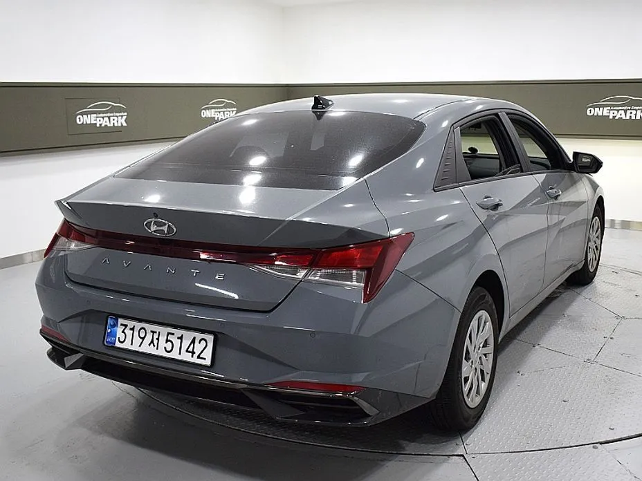 Hyundai AVANTE — фото 5