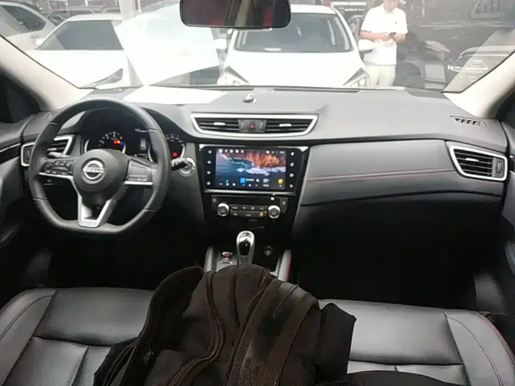 Nissan Qashqai — фото 9