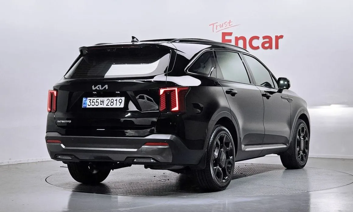 Kia Sorento — фото 6