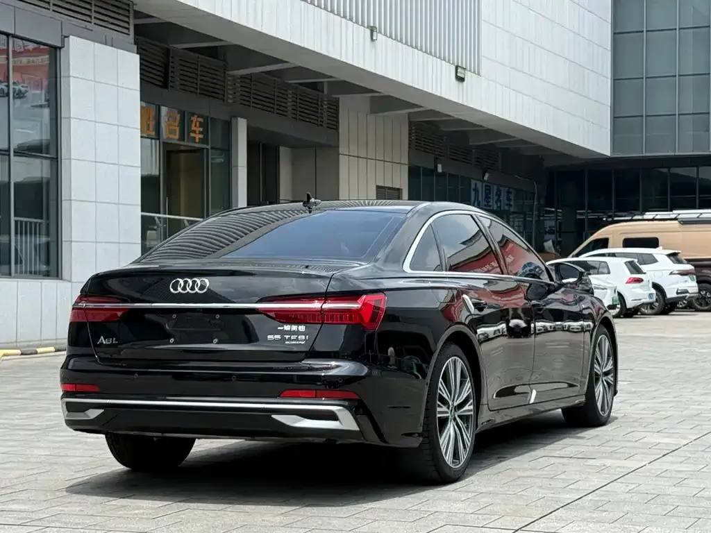 Audi A6L — фото 6