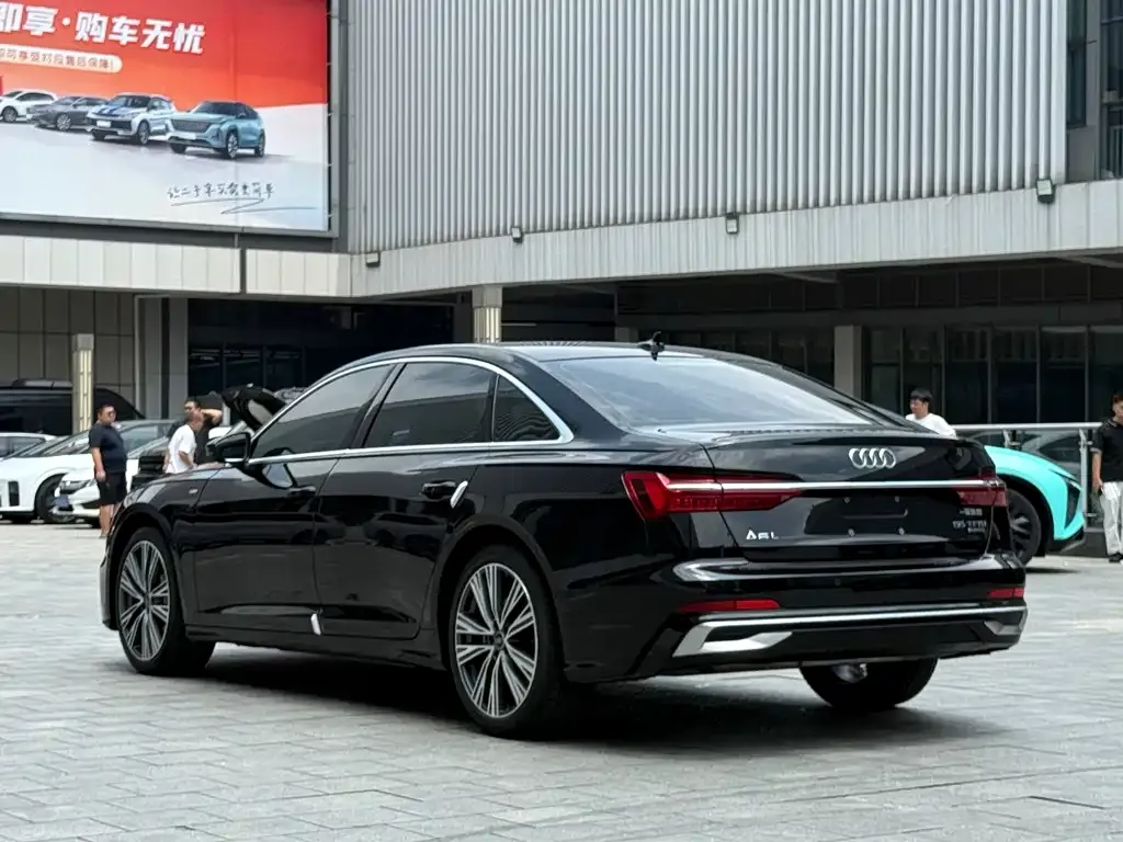Audi A6L — фото 5