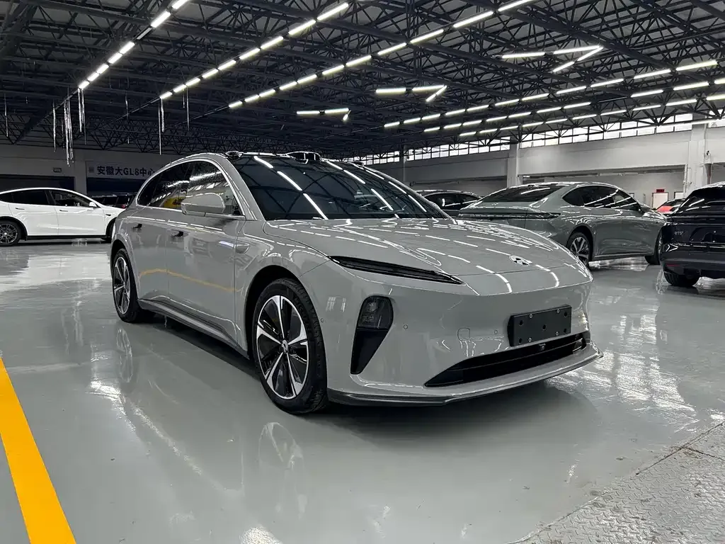 NIO ET5T — фото 9