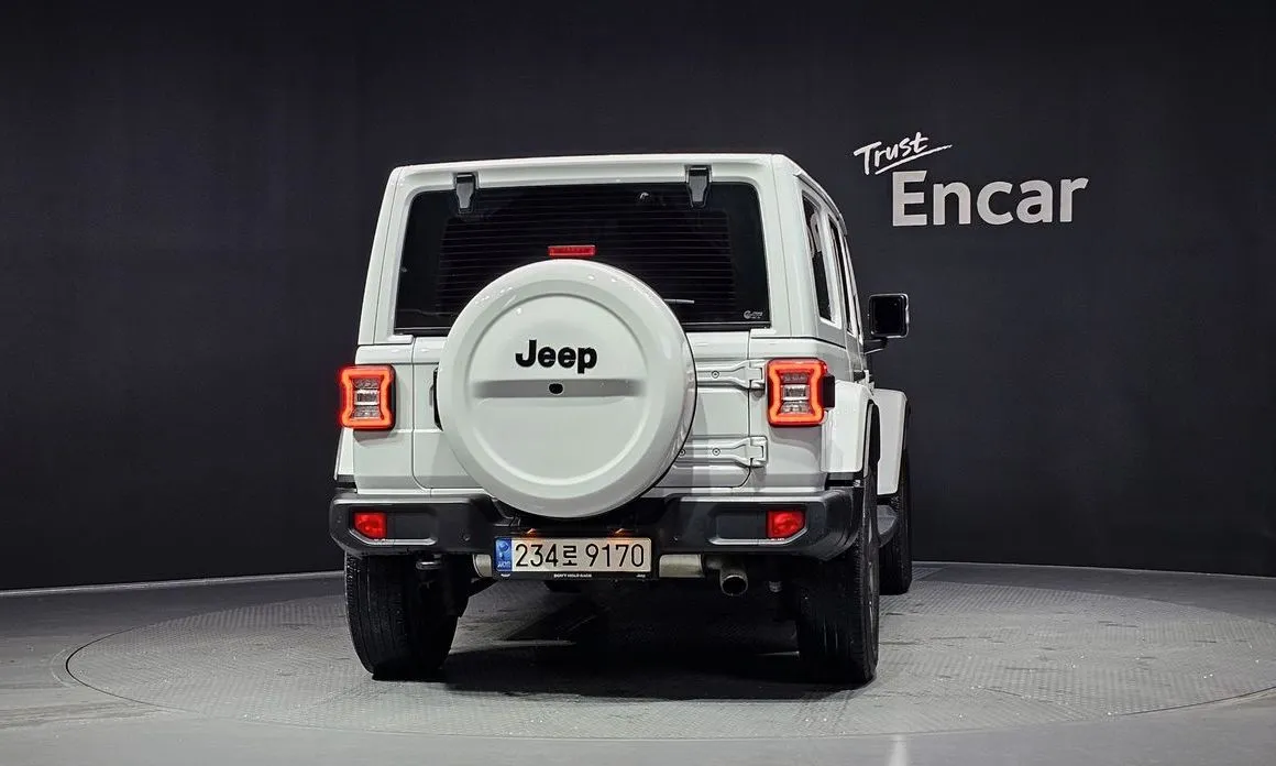 Jeep Wrangler — фото 2