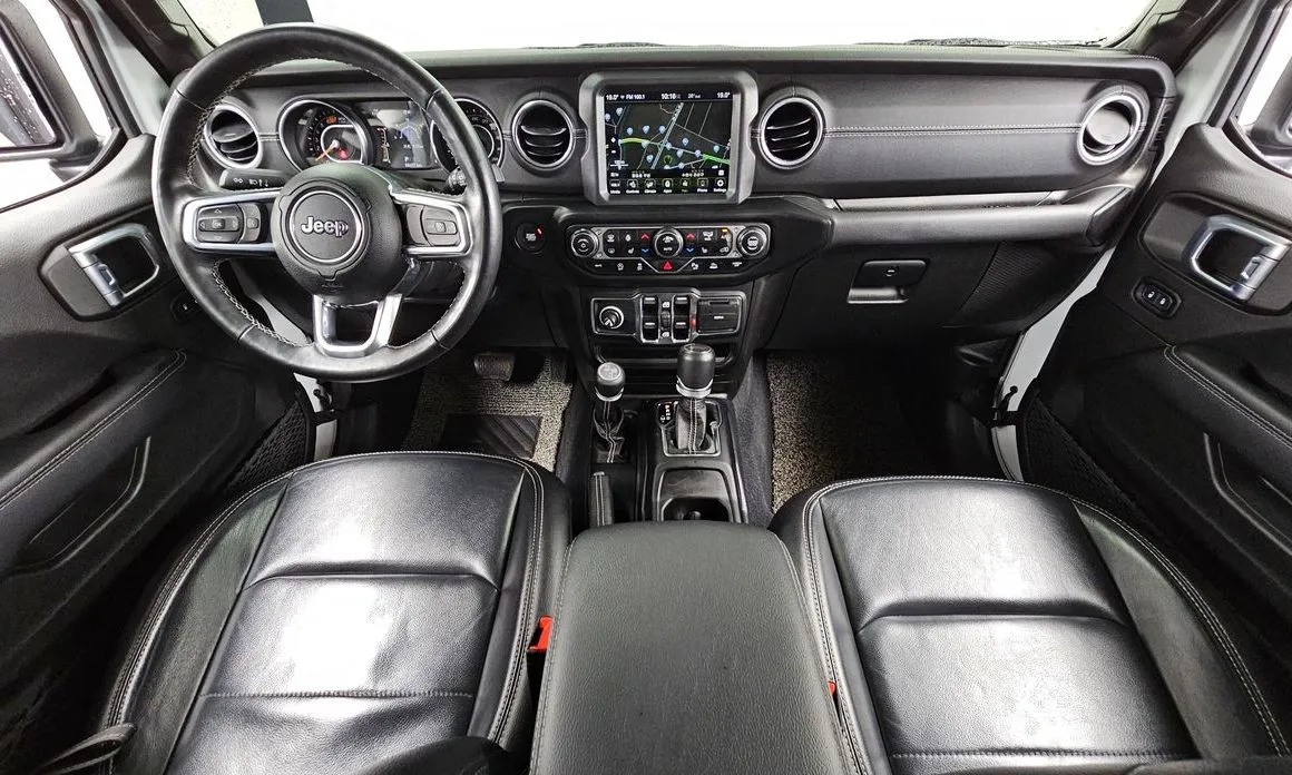 Jeep Wrangler — фото 4