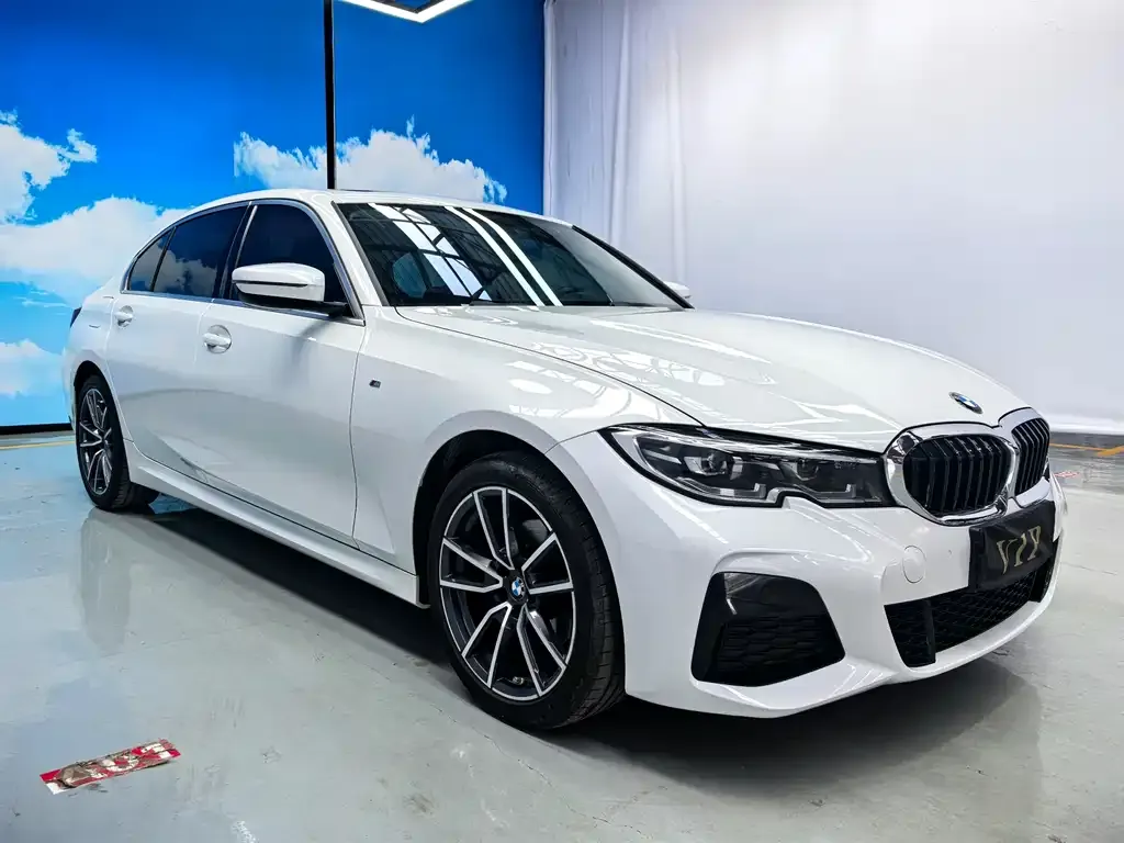 BMW 3 Series — фото 1